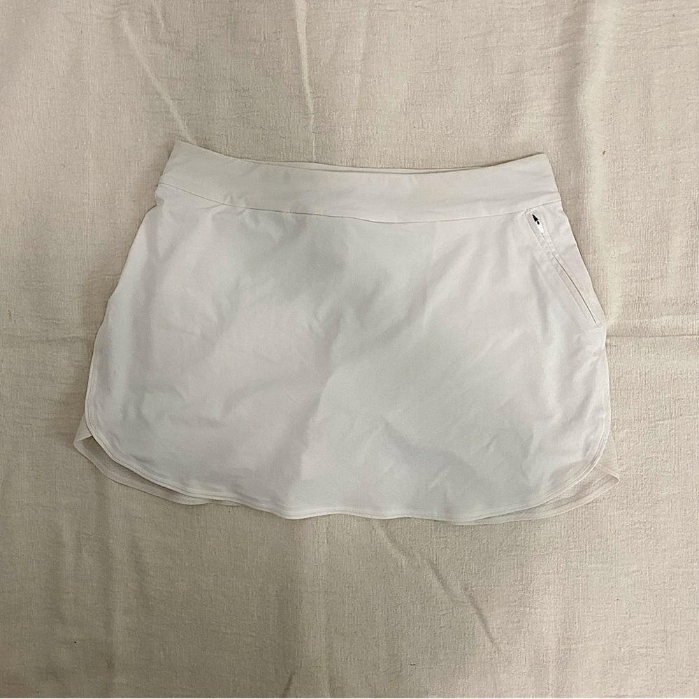 OV White Exercise Tennis Skirt